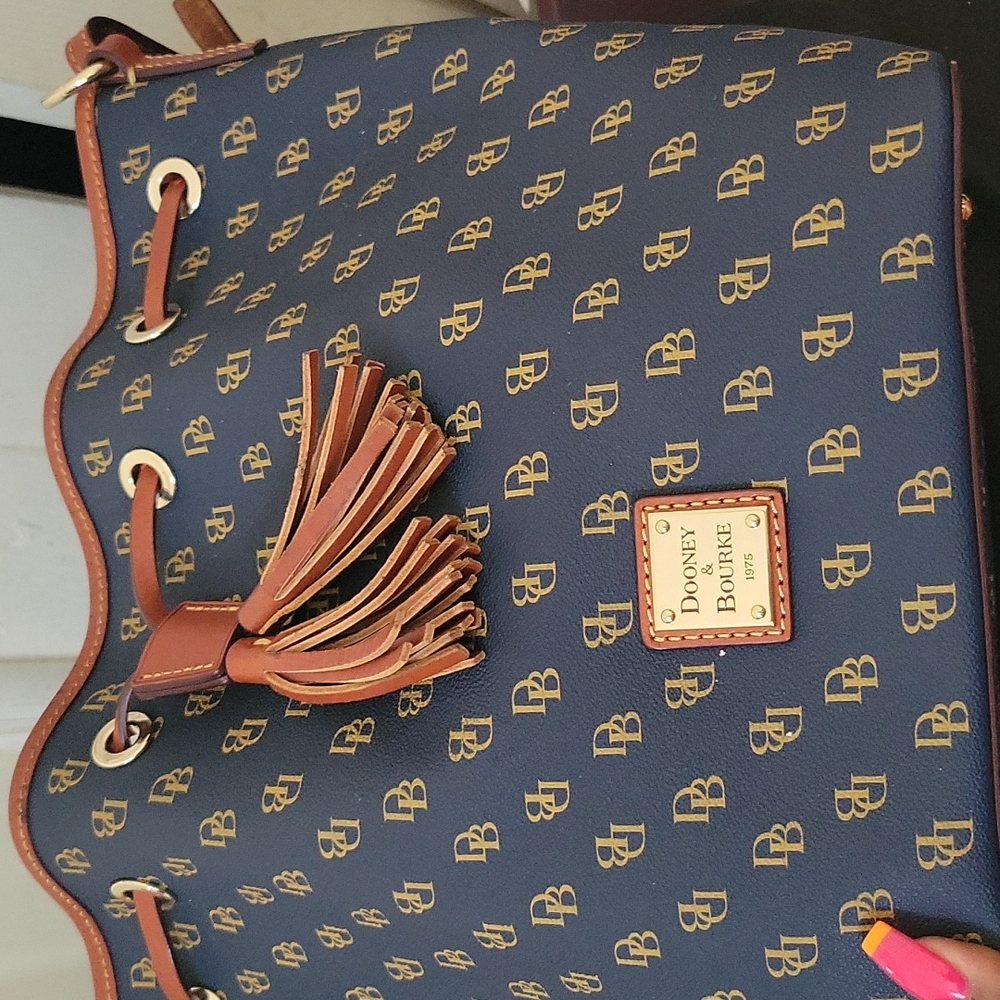 Dooney & Bourke Purse